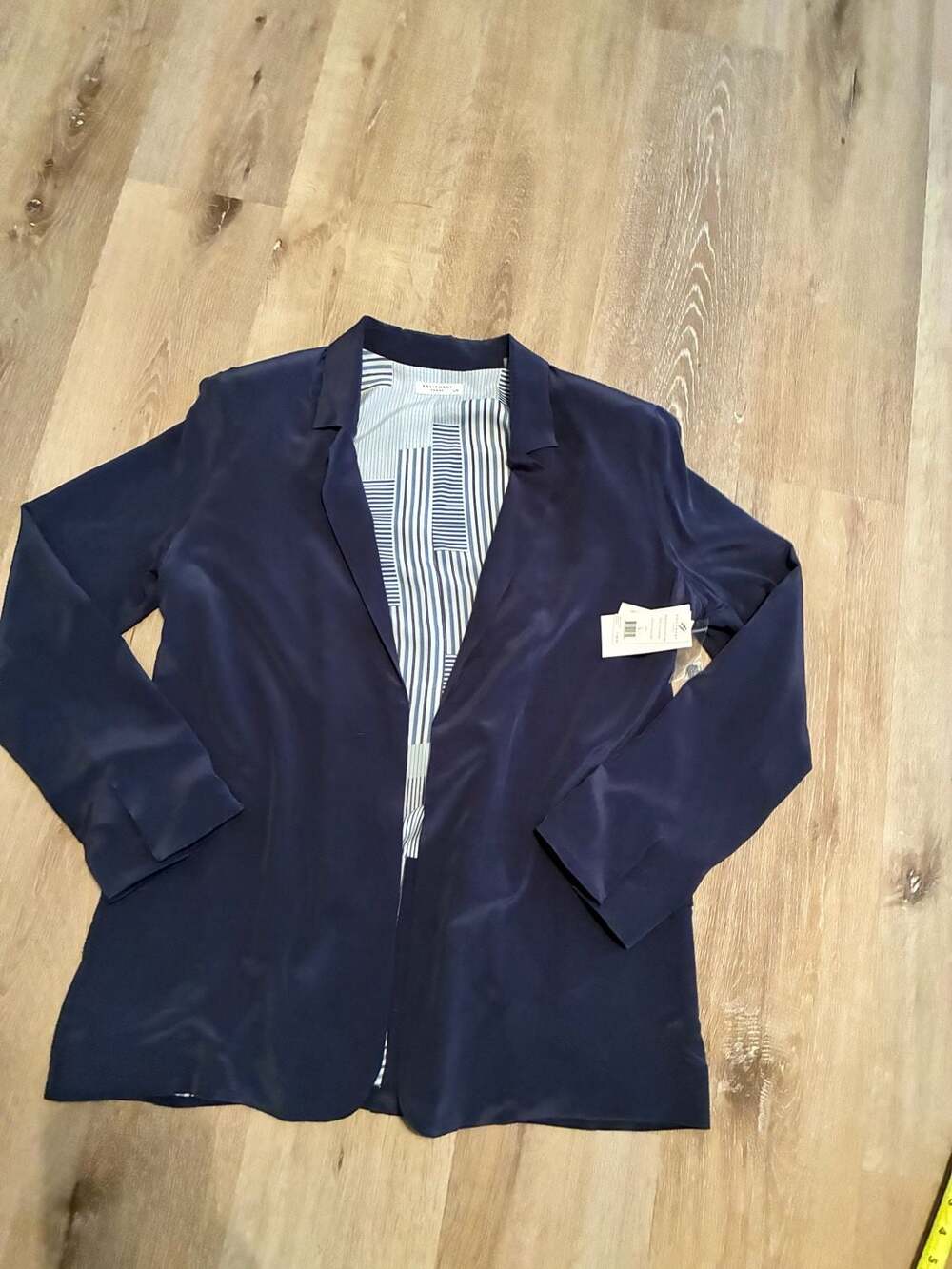 Equipment Femme Mitchell Blazer w/Contrast Lining Size L Peacoat